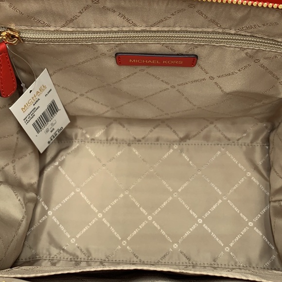 Michael Kors Large Top Zip Satchel Leather & Double Zip Wristlet Leather Flame - Picture 15 of 16